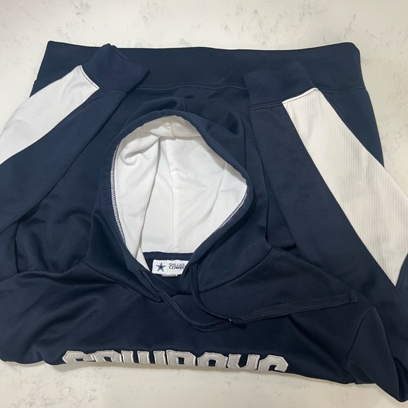 NFL Black and White Cowboys Sweatshirt - Picture 5 of 7